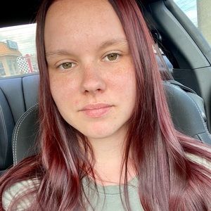 Meet your Posher, Laraleigh